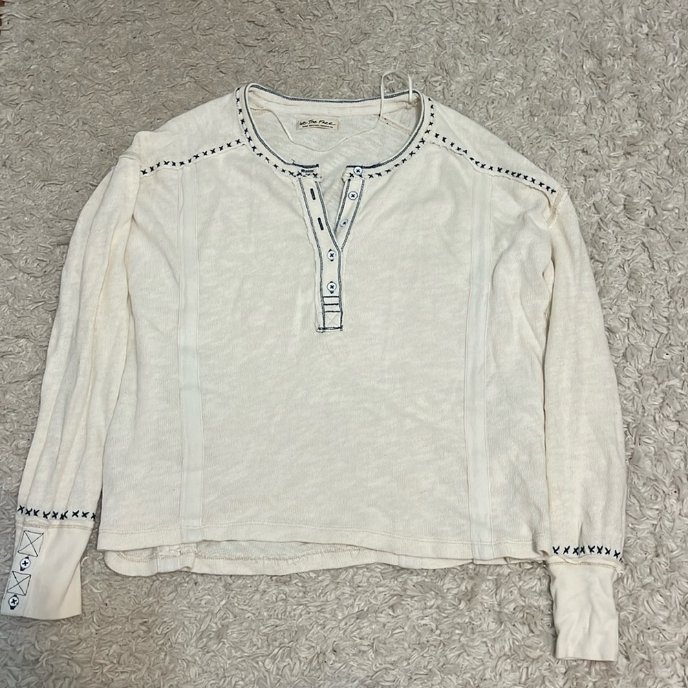 Free people size small sweater, never worn